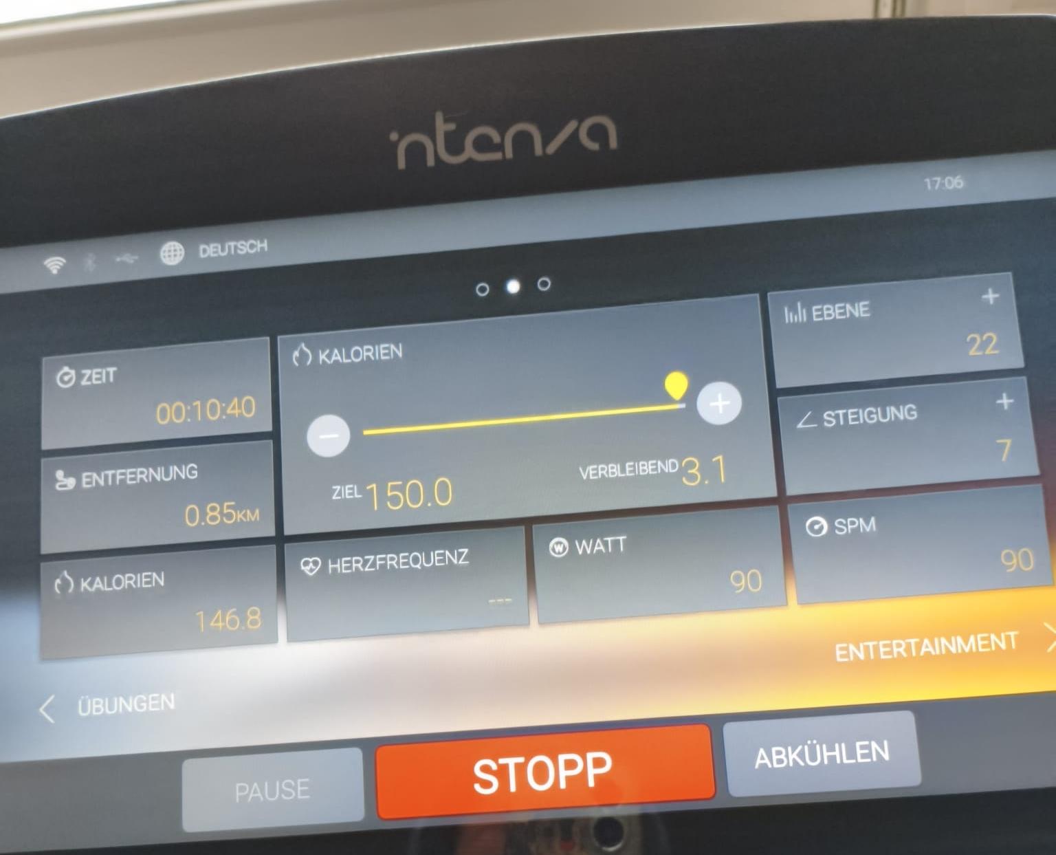 Daily photo proof submitted in the Proov group habit tracker app